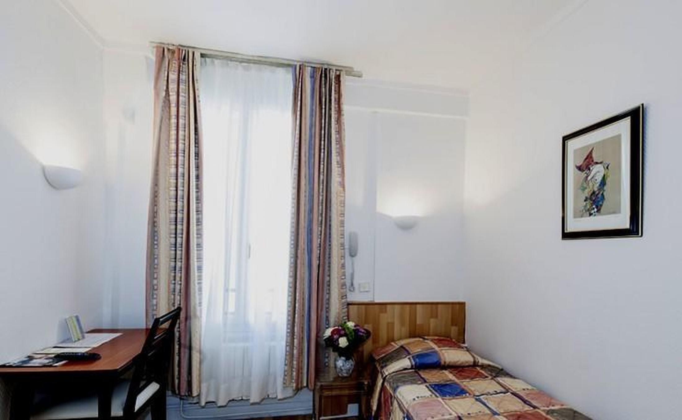 Amiot Hotel Parijs